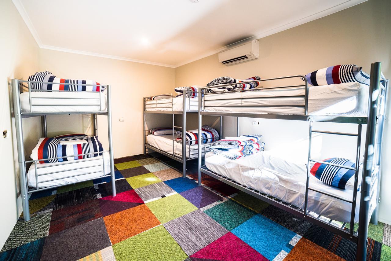 Jump Inn Alice Budget Accommodation Alice Springs Exteriér fotografie