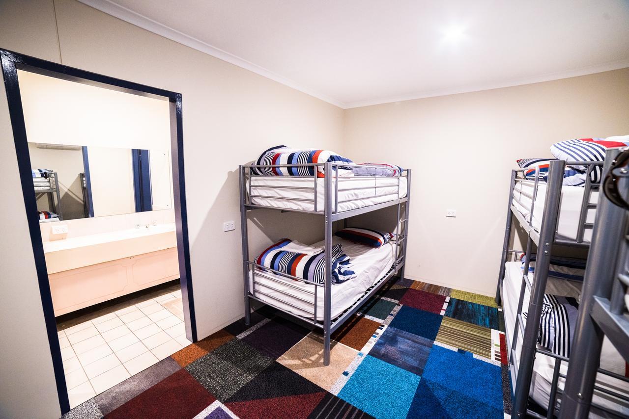 Jump Inn Alice Budget Accommodation Alice Springs Exteriér fotografie